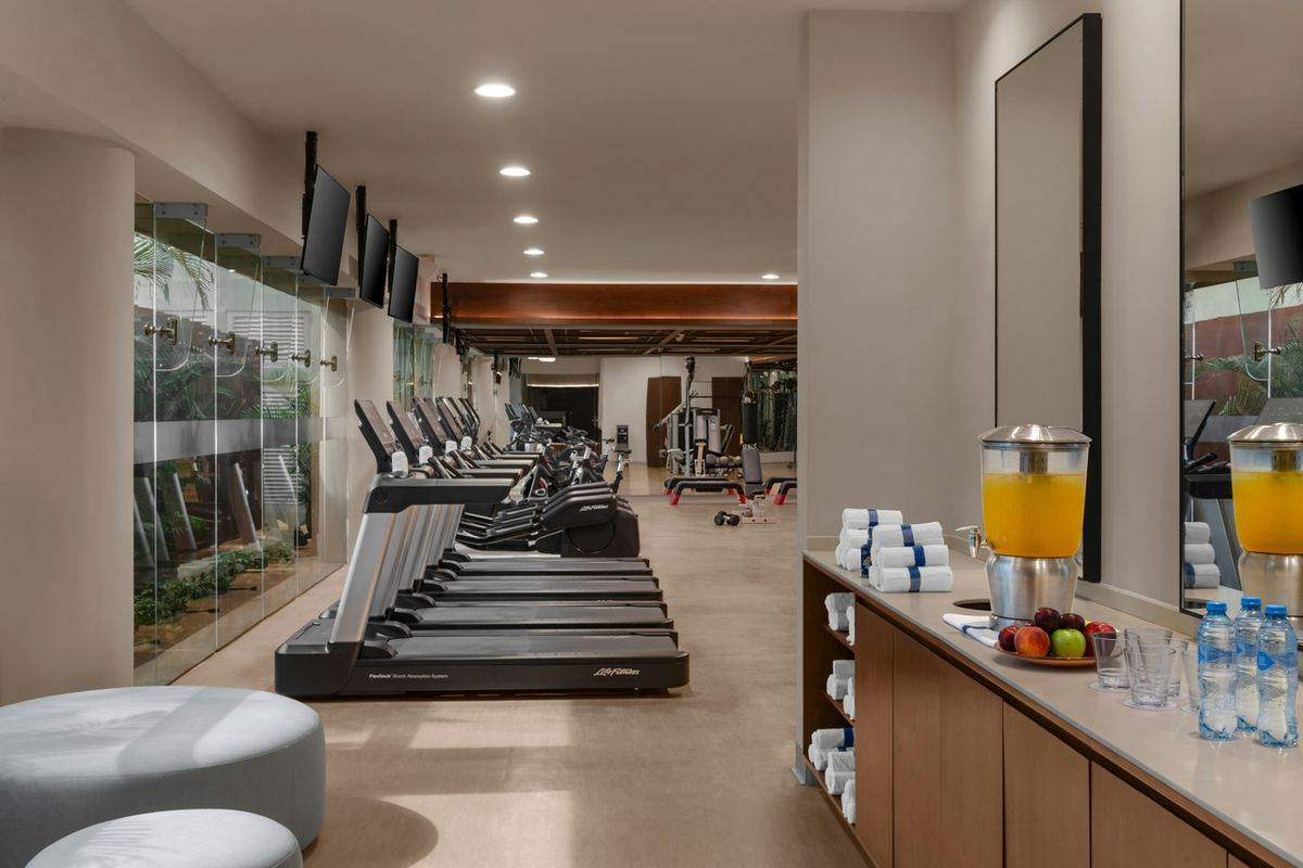 Hilton Cancún Mar Caribe — Gym